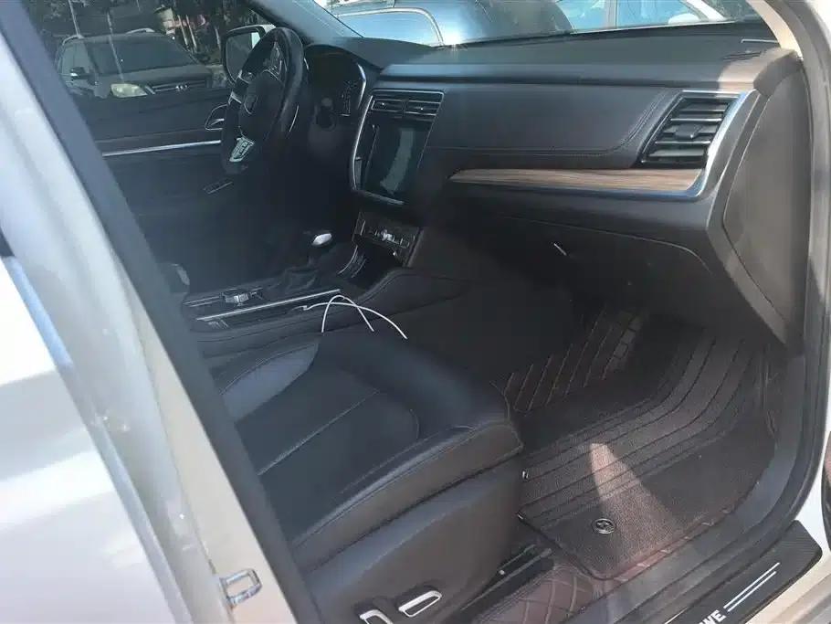 Roewe RX8 2019 30T Intelligent Internet Four-Wheel Drive Supreme Edition — миниатюра 8