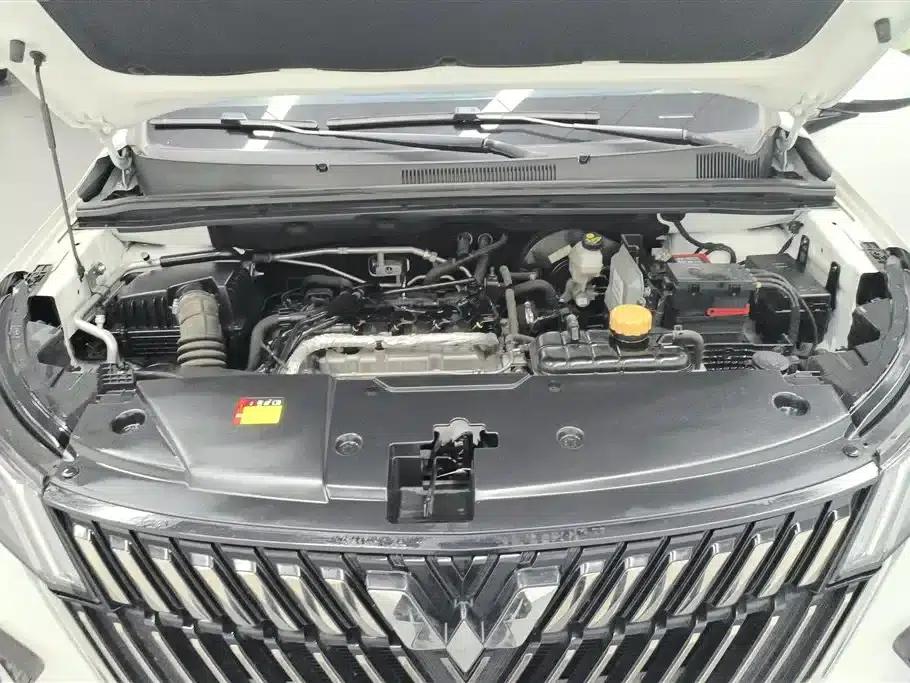 Wuling Jiachen 2022 1.5T Manual Light Enjoyment Vitality Edition — миниатюра 10