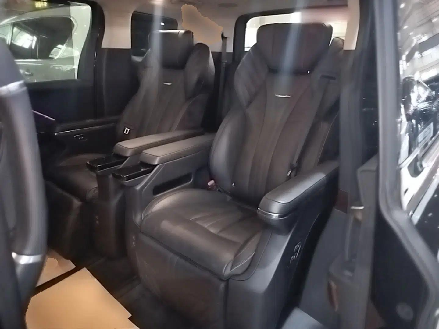 Hongqi HQ9 2023 2.0T Smart Connect Flagship Edition — миниатюра 20