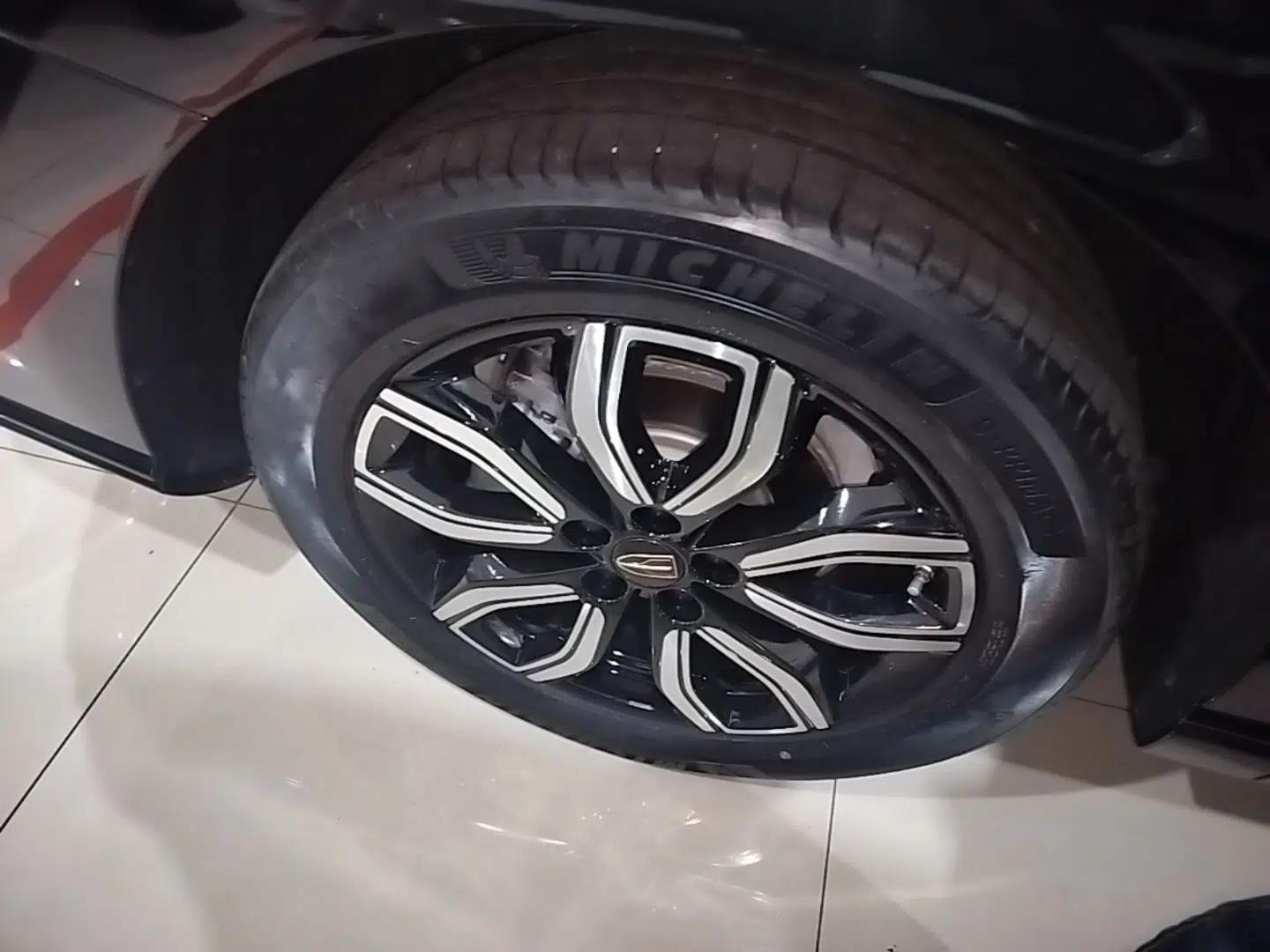 Hongqi HQ9 2023 2.0T Smart Connect Flagship Edition — миниатюра 10