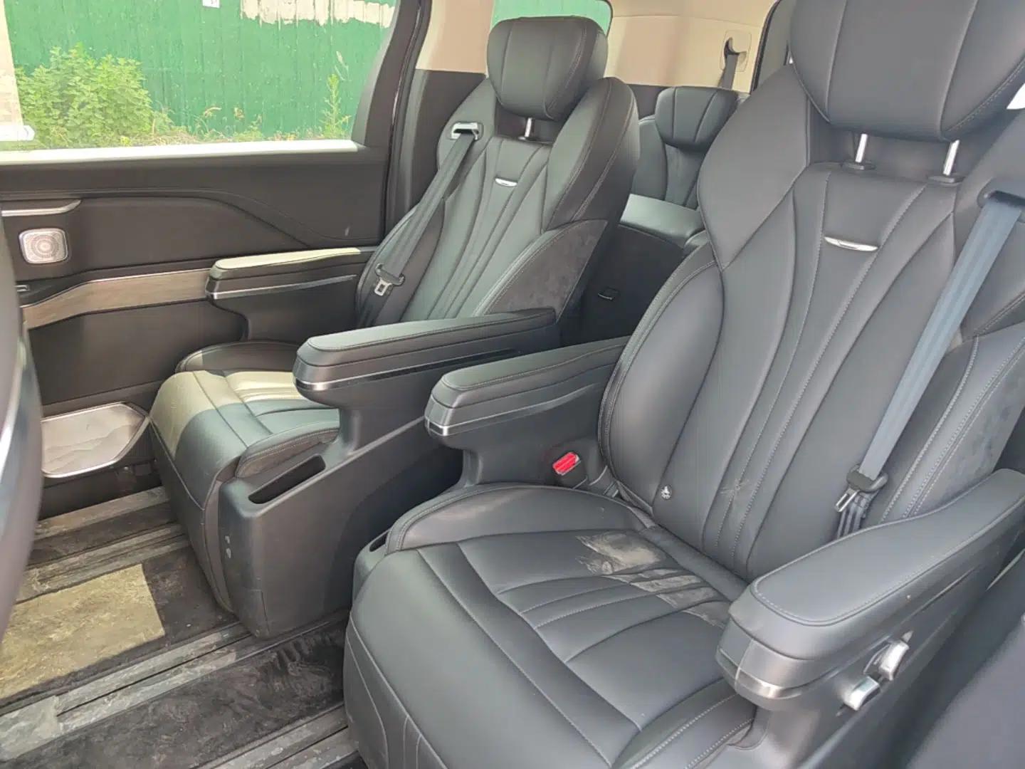 Hongqi HQ9 PHEV 2024 2.0T Four-Wheel Drive Business Edition — миниатюра 20