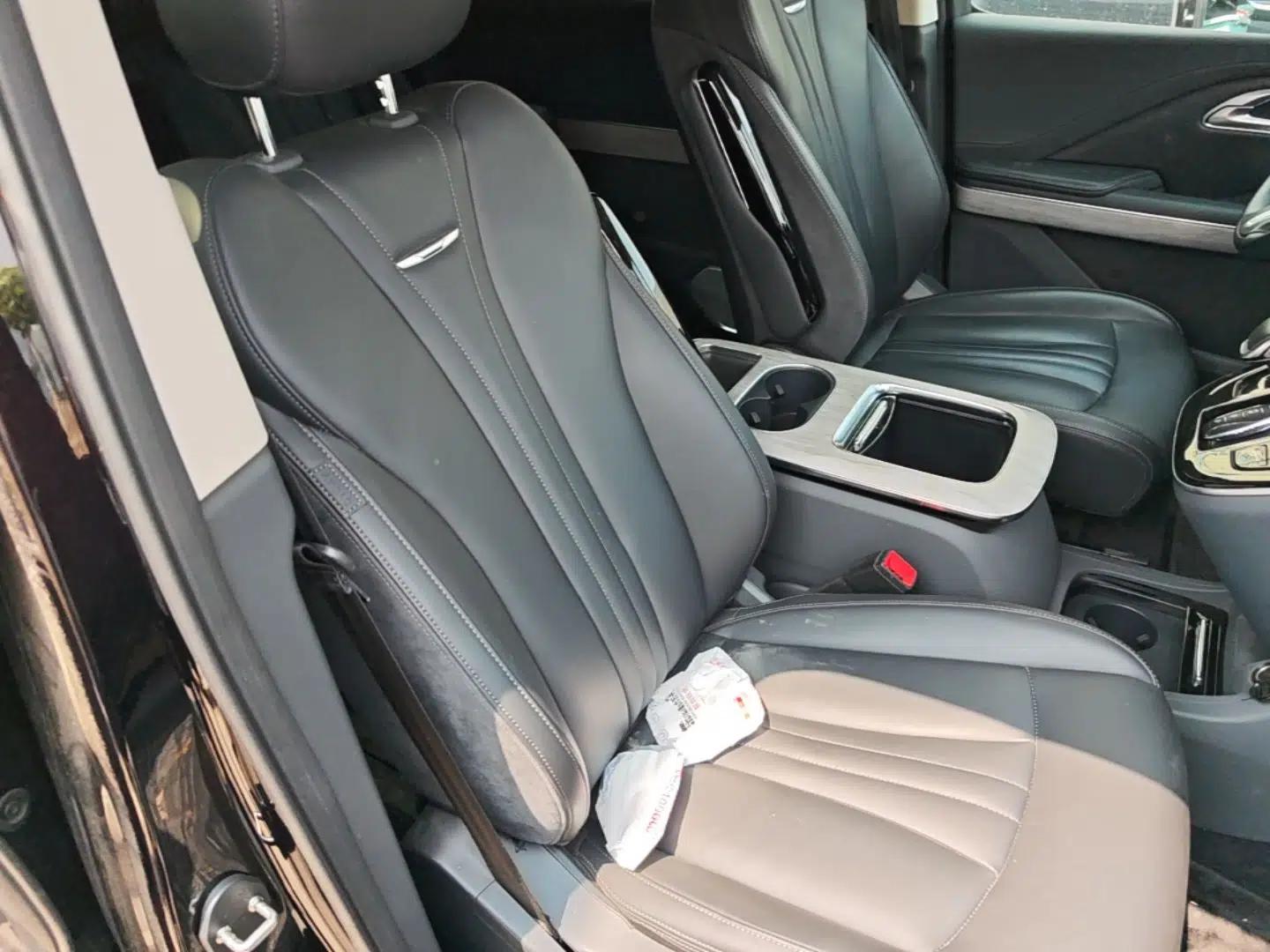 Hongqi HQ9 PHEV 2024 2.0T Four-Wheel Drive Business Edition — миниатюра 23