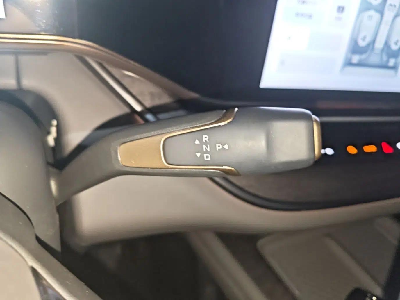 Hongqi Tiangong 08 2025 680 Ultra Four-Wheel-Drive Version — миниатюра 17