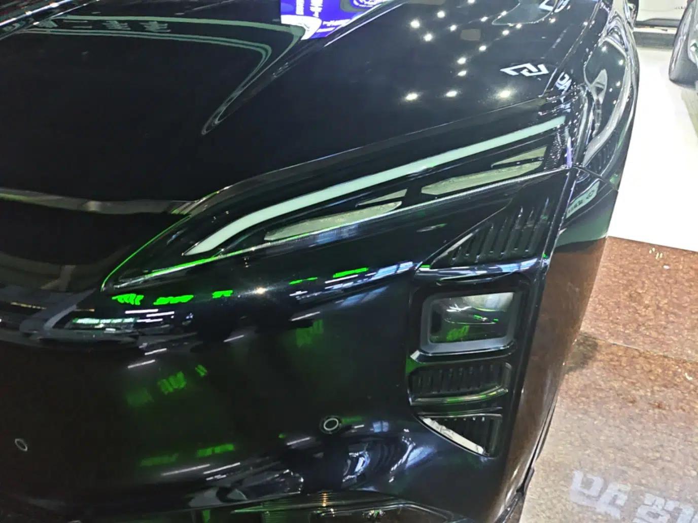 Hongqi Tiangong 08 2025 680 Ultra Four-Wheel-Drive Version — миниатюра 9
