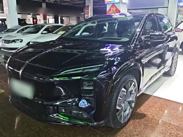Hongqi Tiangong 08 2025 680 Ultra Four-Wheel-Drive Version