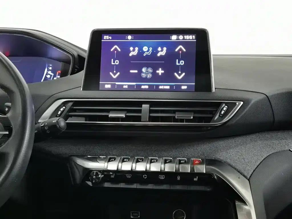 Peugeot 5008 2017 380THP 7-seater Luxury Edition — миниатюра 12
