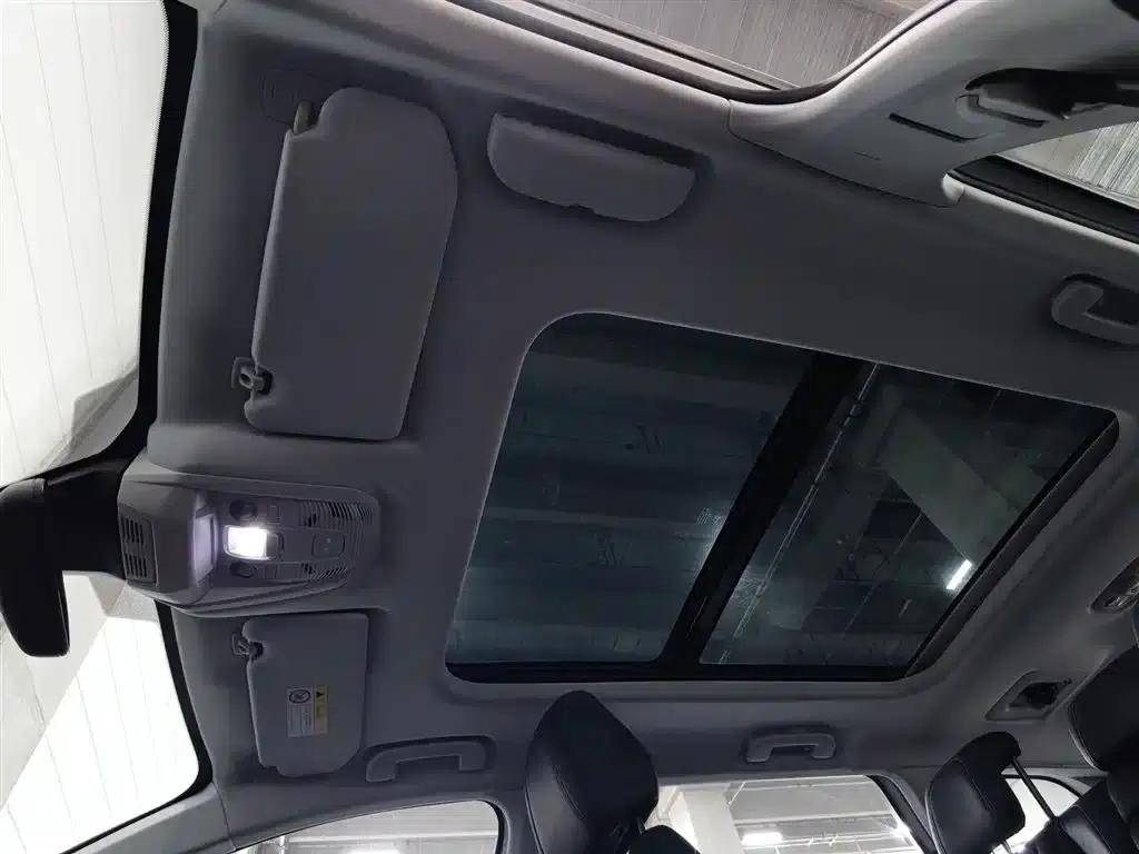 Peugeot 5008 2017 380THP 7-seater Luxury Edition — миниатюра 14