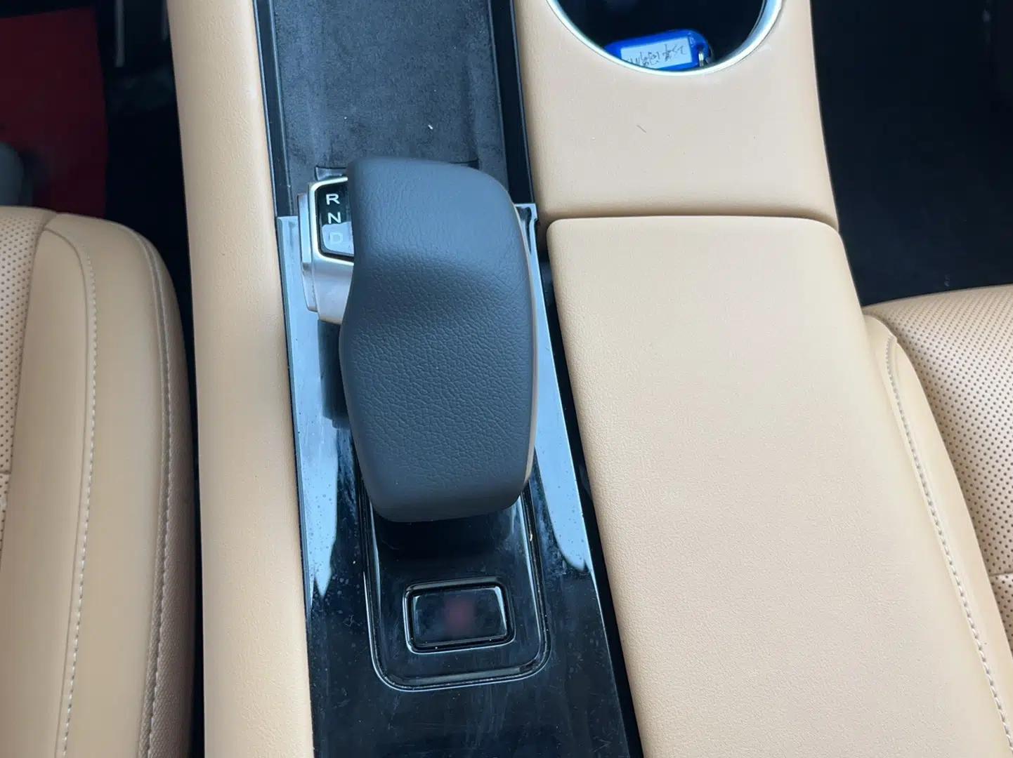 Hima AITO M5 2022 Range-Extended Rear-Drive Standard Version — миниатюра 16