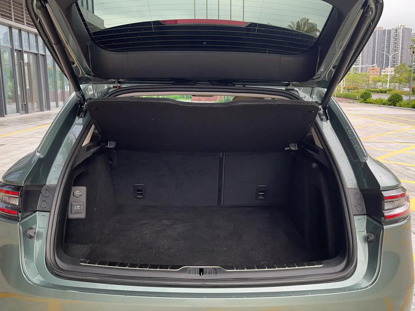 Hima AITO M5 2022 Range-Extended Rear-Drive Standard Version — миниатюра 21