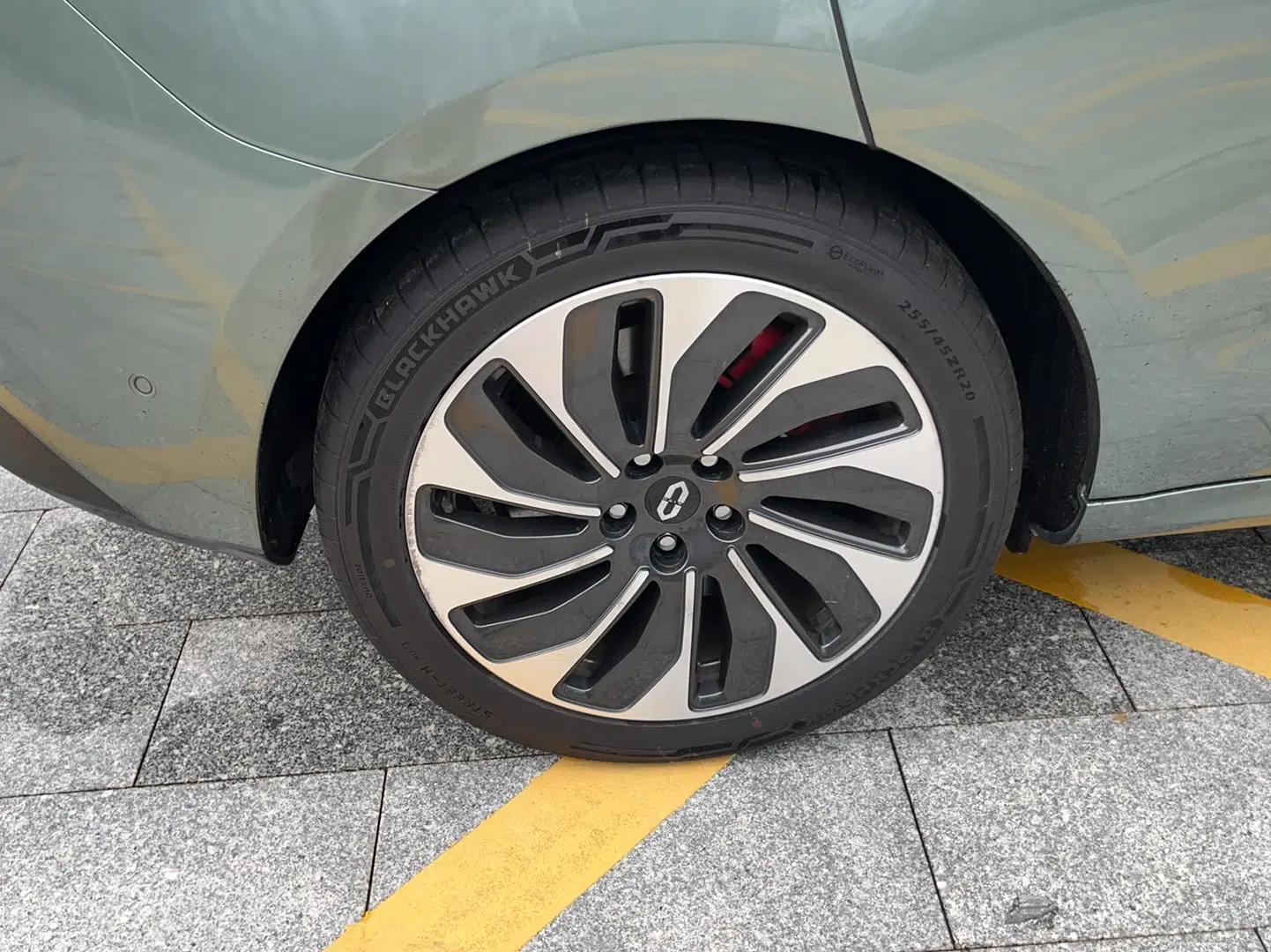 Hima AITO M5 2022 Range-Extended Rear-Drive Standard Version — миниатюра 9