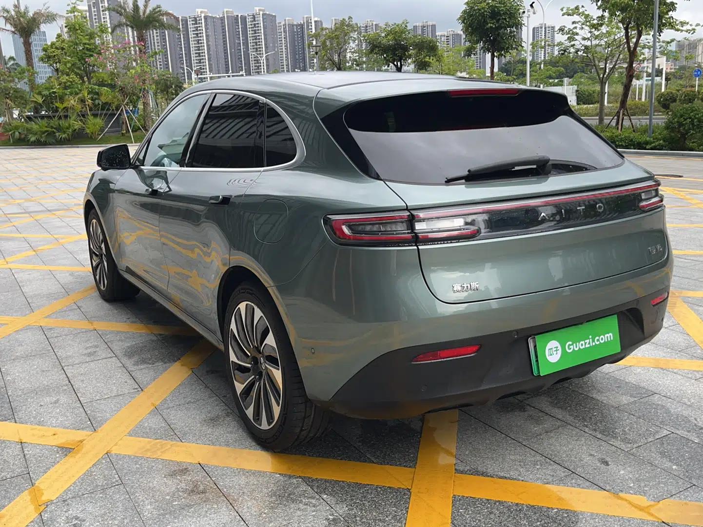 Hima AITO M5 2022 Range-Extended Rear-Drive Standard Version — миниатюра 10
