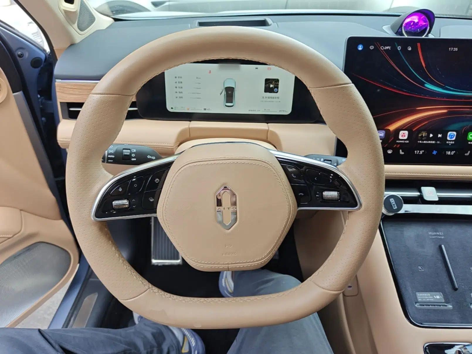 Hima AITO M5 2024 Extended-Range Max Rear-Wheel Drive Advanced Intelligent Driving Version — миниатюра 14