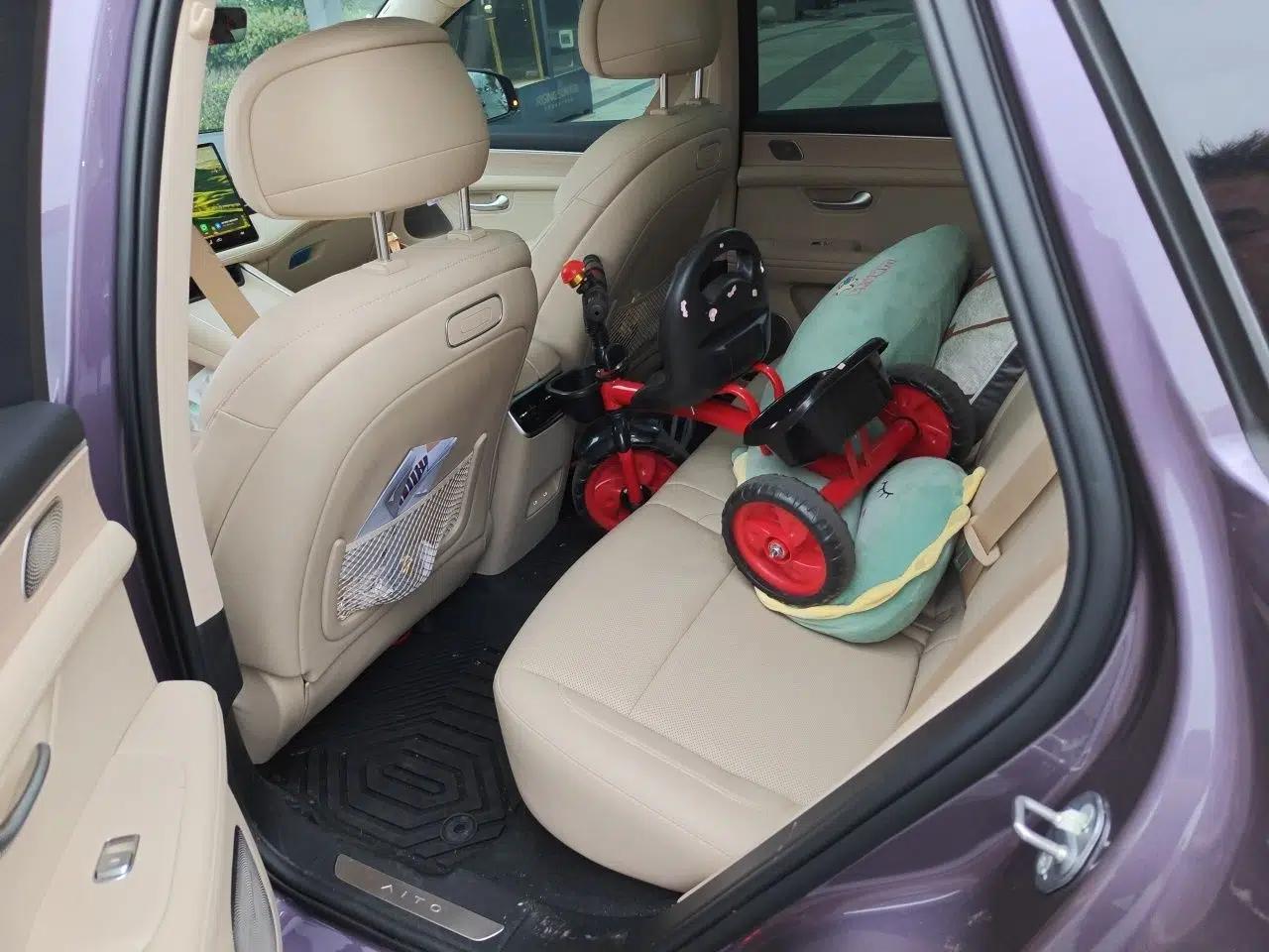 Hima AITO M5 2025 All-Electric Ultra Rear-Wheel-Drive Version — миниатюра 18