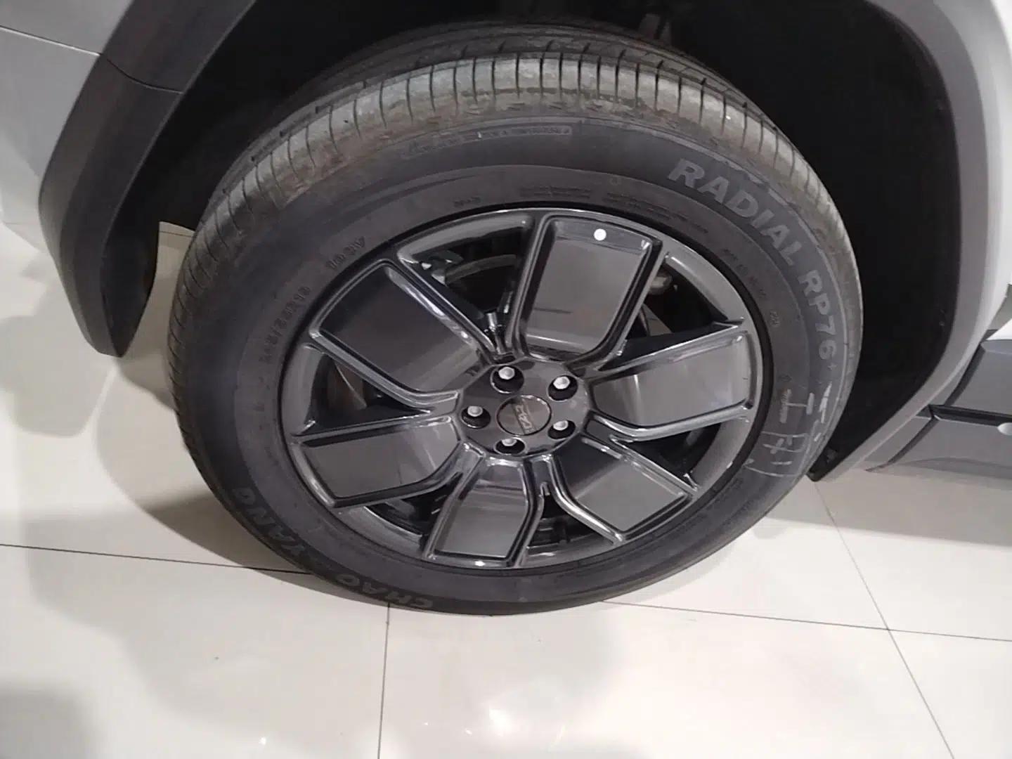 iCAR 03T 2024 501km Four-wheel Drive Long-Range Version — миниатюра 8