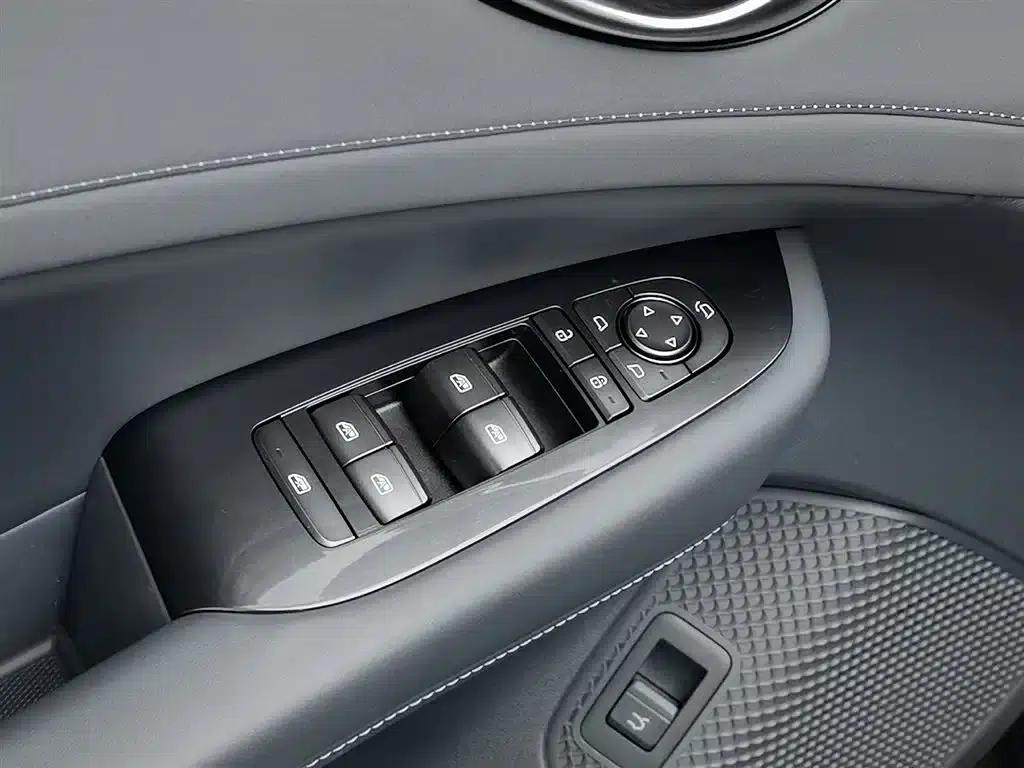 Seal 06GT 2025 Smart Driving Edition 605 Hot Wave Edition — миниатюра 9