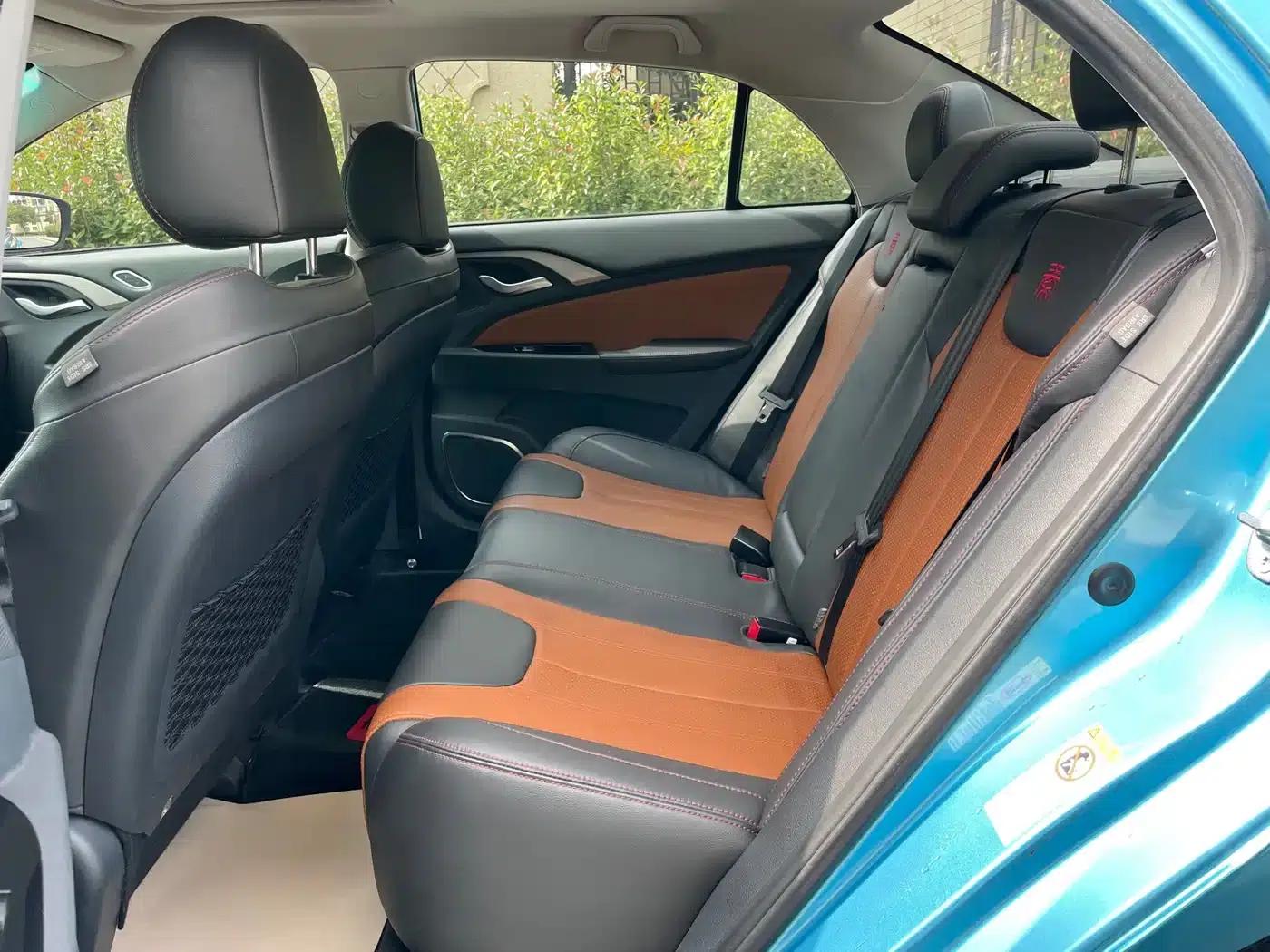 Qin New Energy 2015 1.5T Dual Crown Flagship Plus Edition — миниатюра 11