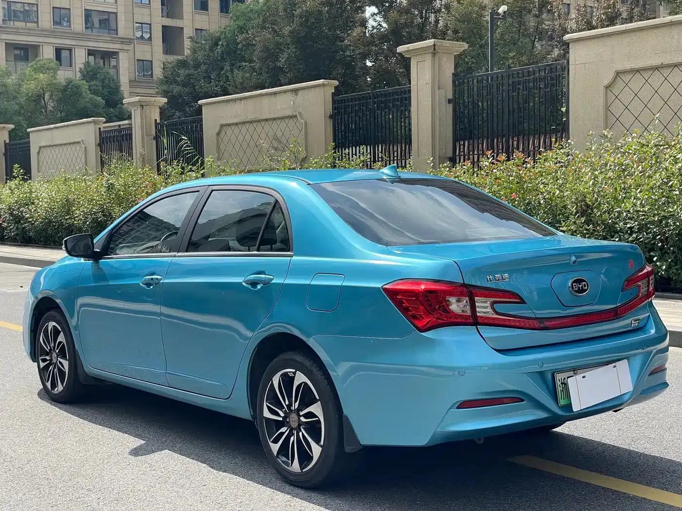 Qin New Energy 2015 1.5T Dual Crown Flagship Plus Edition — миниатюра 5