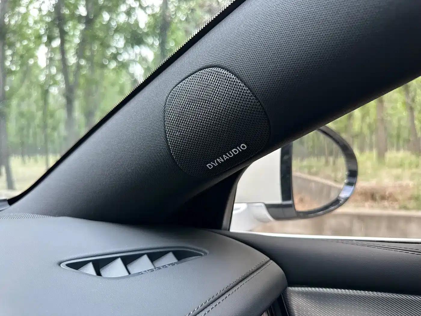 Seal 07 DM-i 2025 Intelligent Driving Edition DM-i 1.5L 125km Premium Model — миниатюра 12