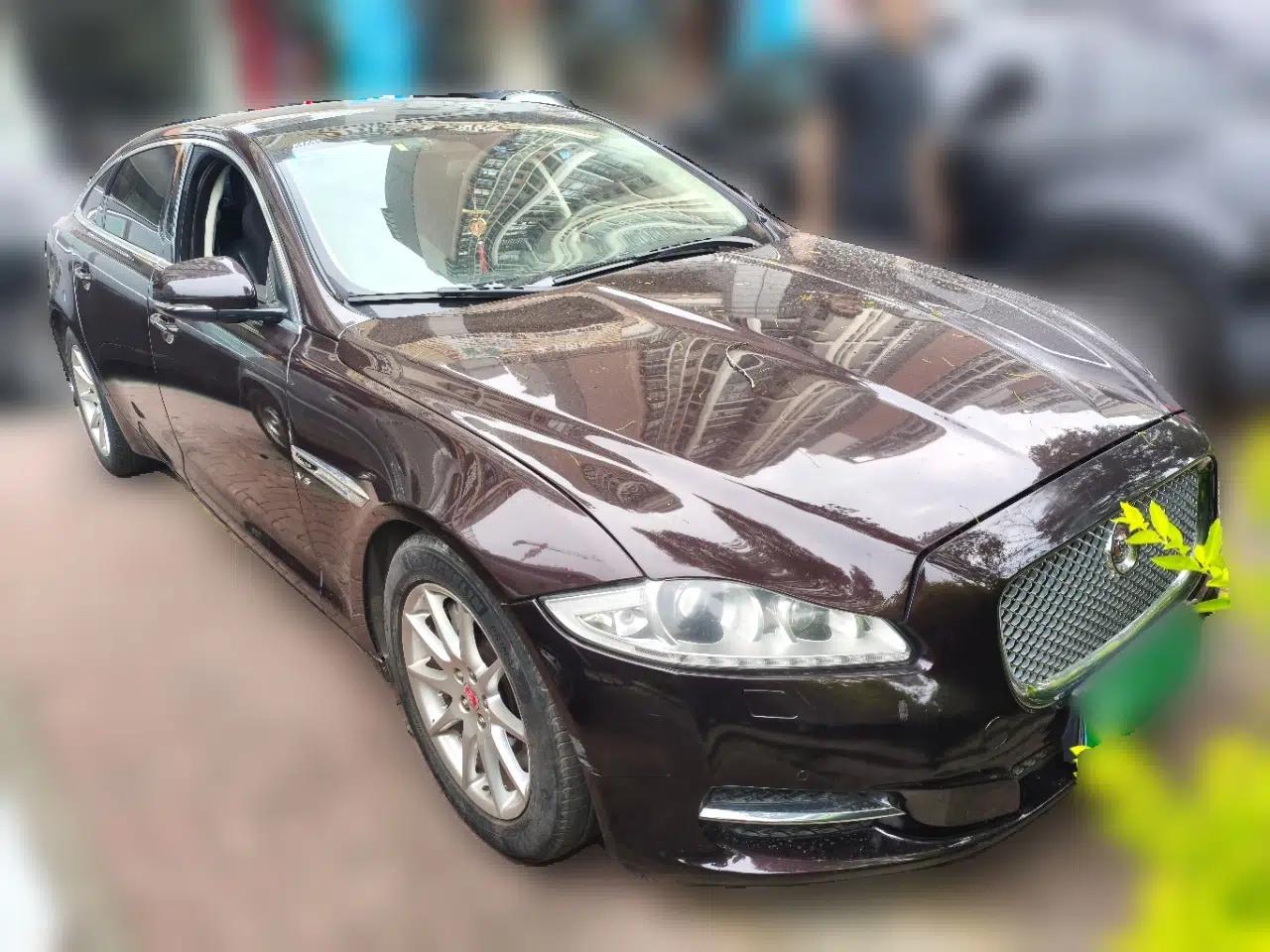 Jaguar XJ 2014 XJL 3.0 SC Two-Wheel-Drive Panoramic Business Edition — миниатюра 3