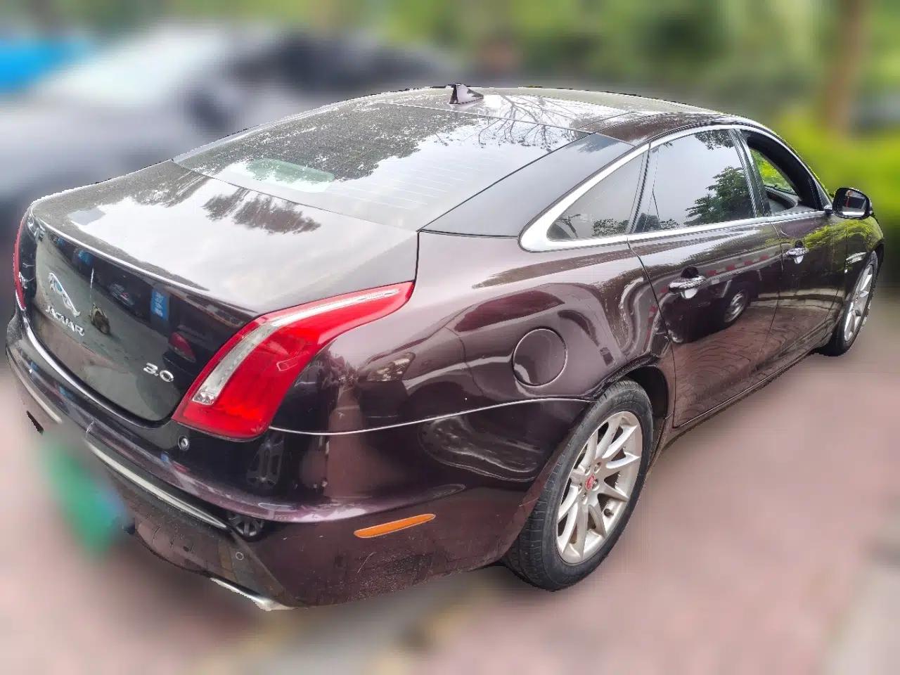 Jaguar XJ 2014 XJL 3.0 SC Two-Wheel-Drive Panoramic Business Edition — миниатюра 6