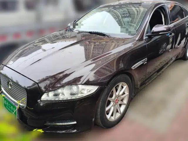 Jaguar XJ 2014 XJL 3.0 SC Two-Wheel-Drive Panoramic Business Edition