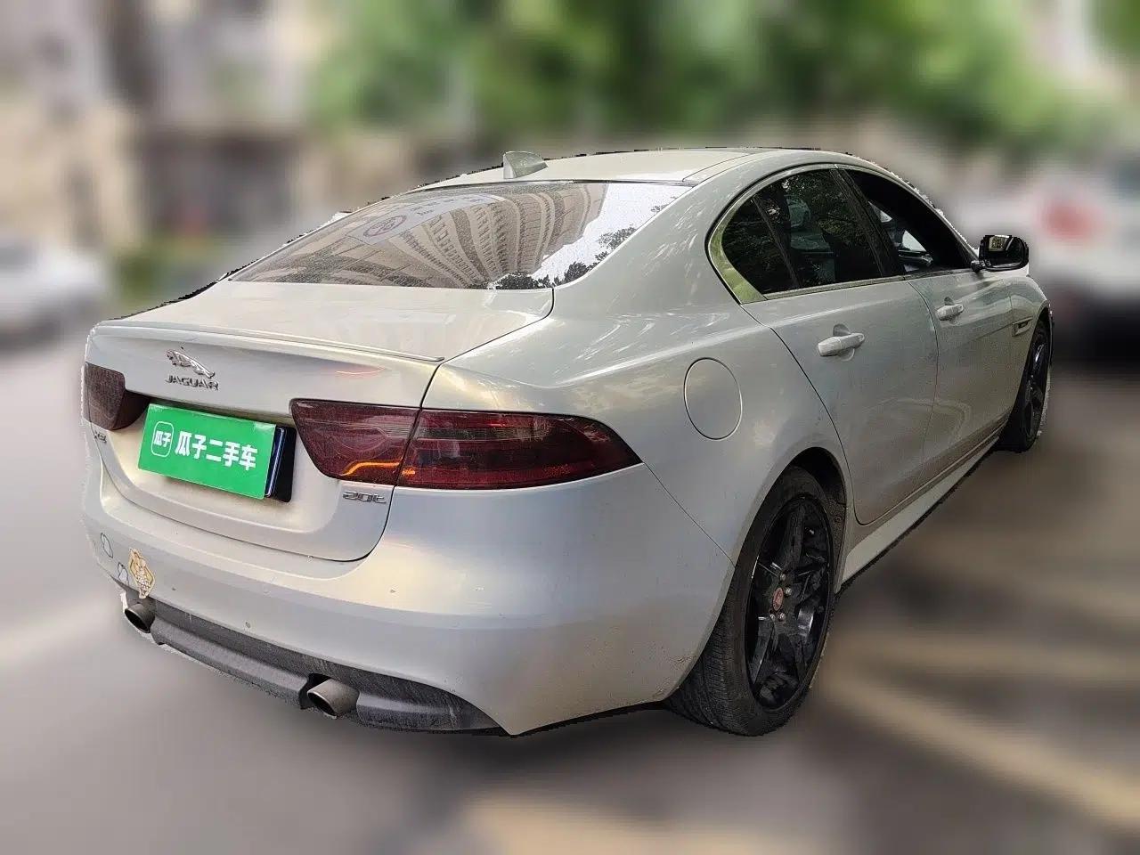 Jaguar XE 2018 2.0T 200 PS Two-Wheel-Drive R-Sport Sport Edition — миниатюра 6