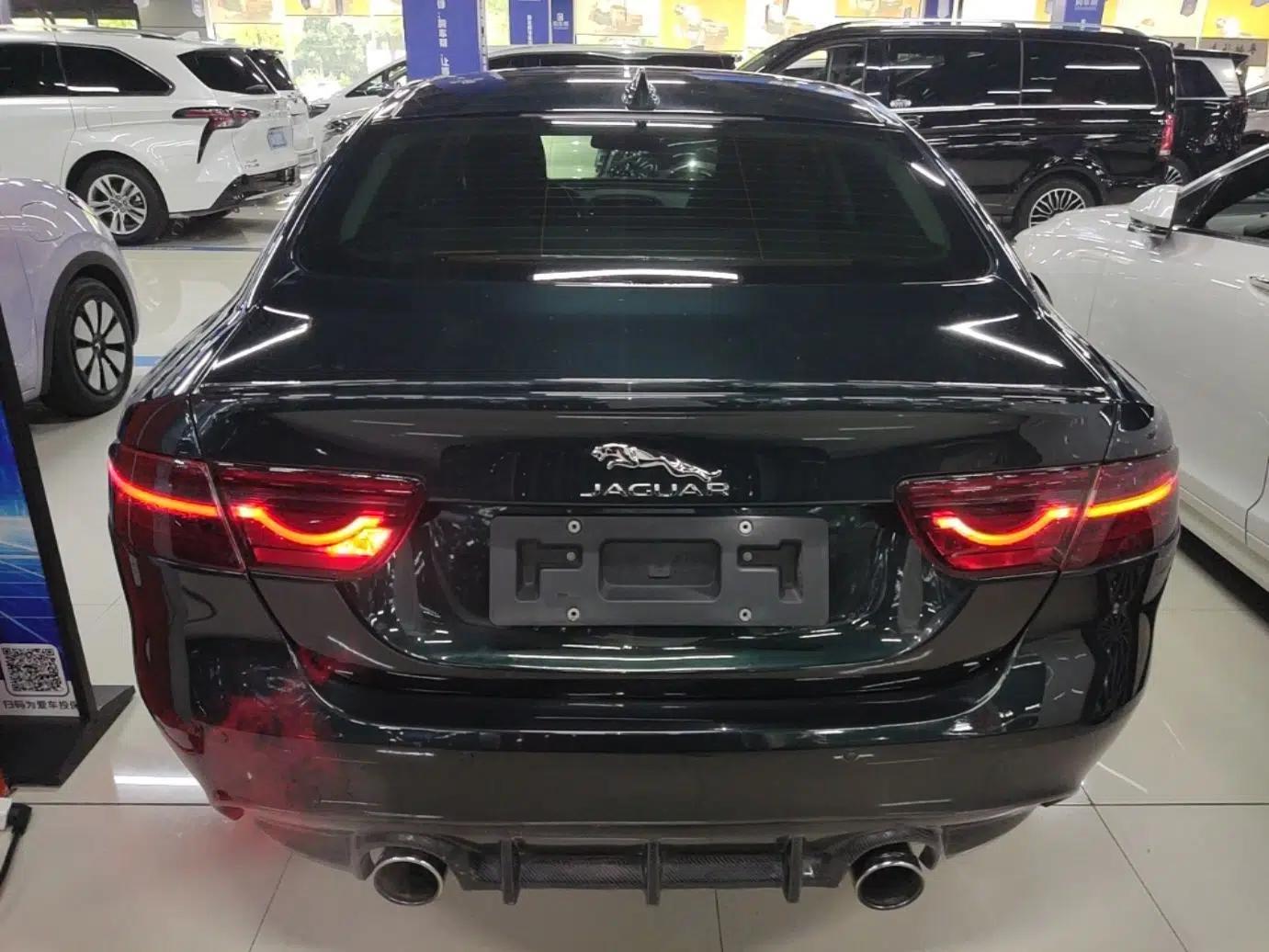 Jaguar XE 2017 2.0T 200 PS R-Sport — миниатюра 5