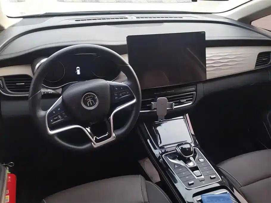 Song MAX New Energy 2022 DM-i 105KM Executive Edition — миниатюра 12