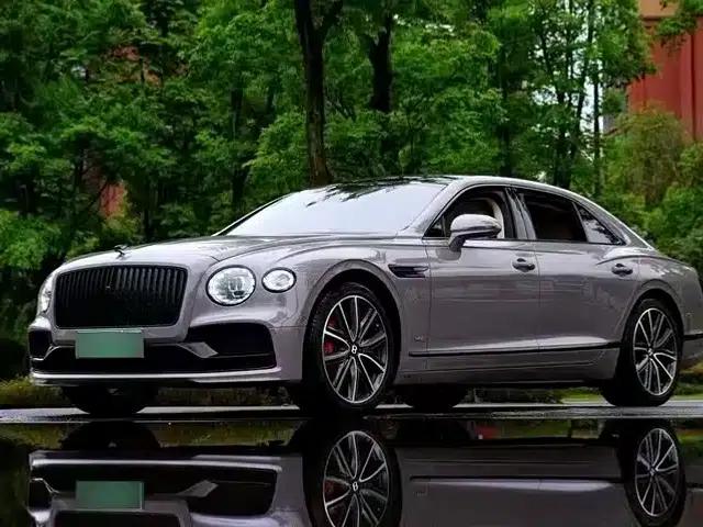 2022 Mercedes-Benz Flying Spur Plug-in Hybrid 2.9T V6 Hybrid Mulliner