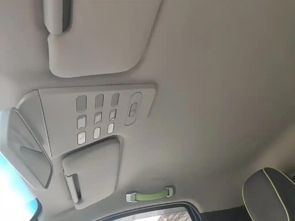 Baojun E100 2020 Model 305KM Smart Edition — миниатюра 18
