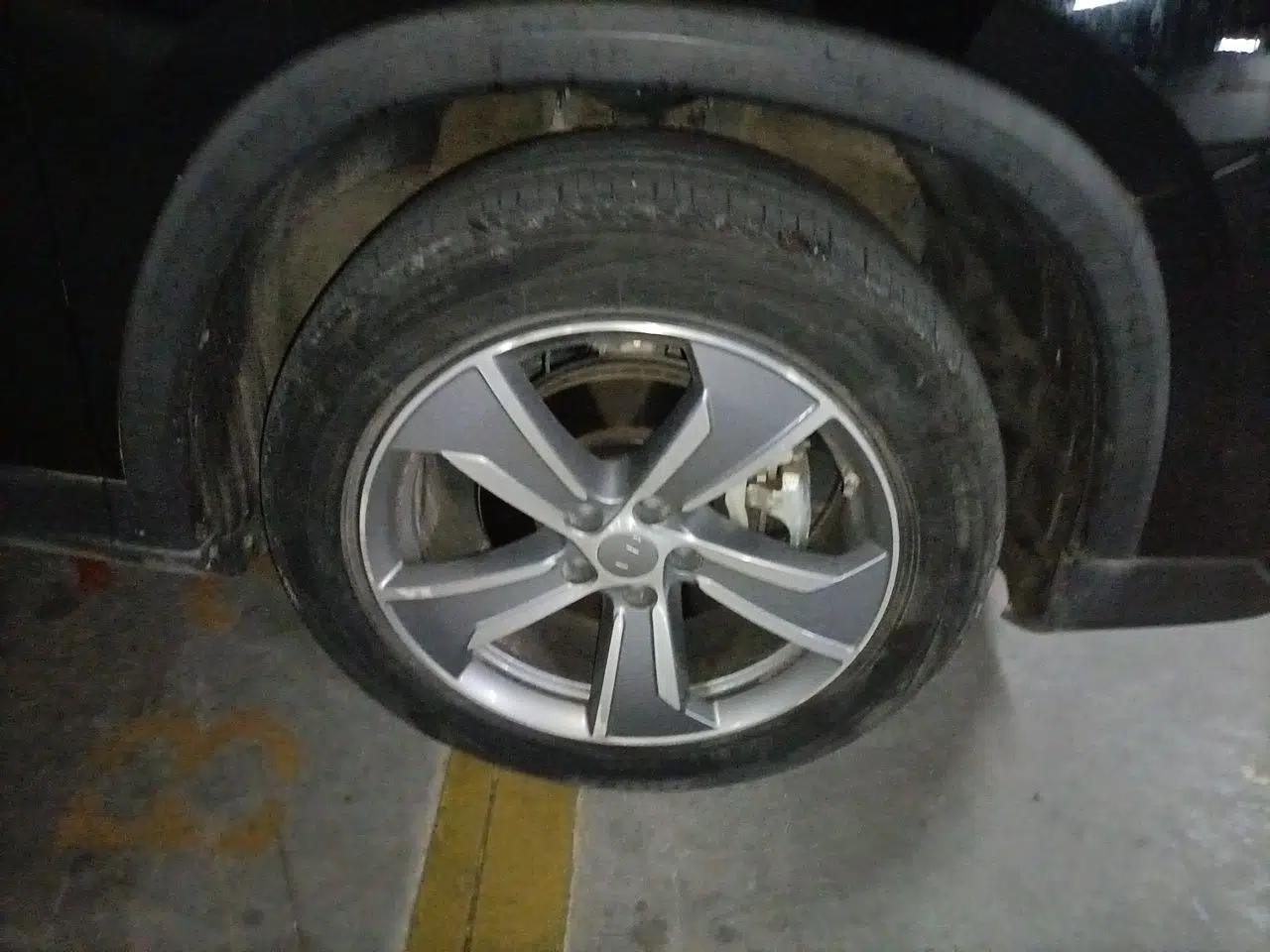 Geely Auto Haoyue L 2024 2.0T DCT Prestige Version — миниатюра 8