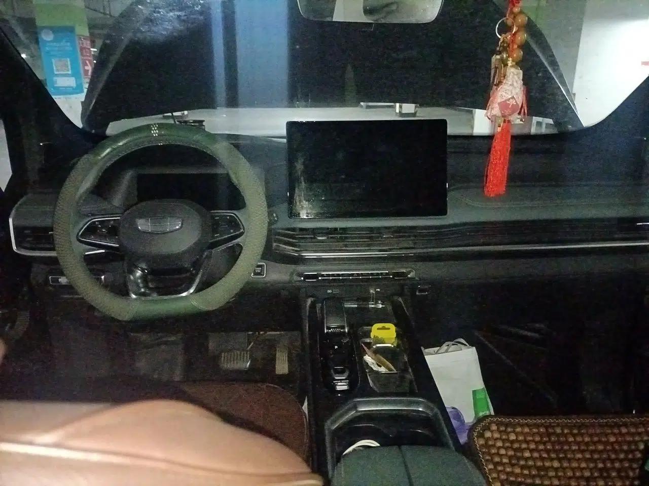 Geely Auto Haoyue L 2024 2.0T DCT Prestige Version — миниатюра 10
