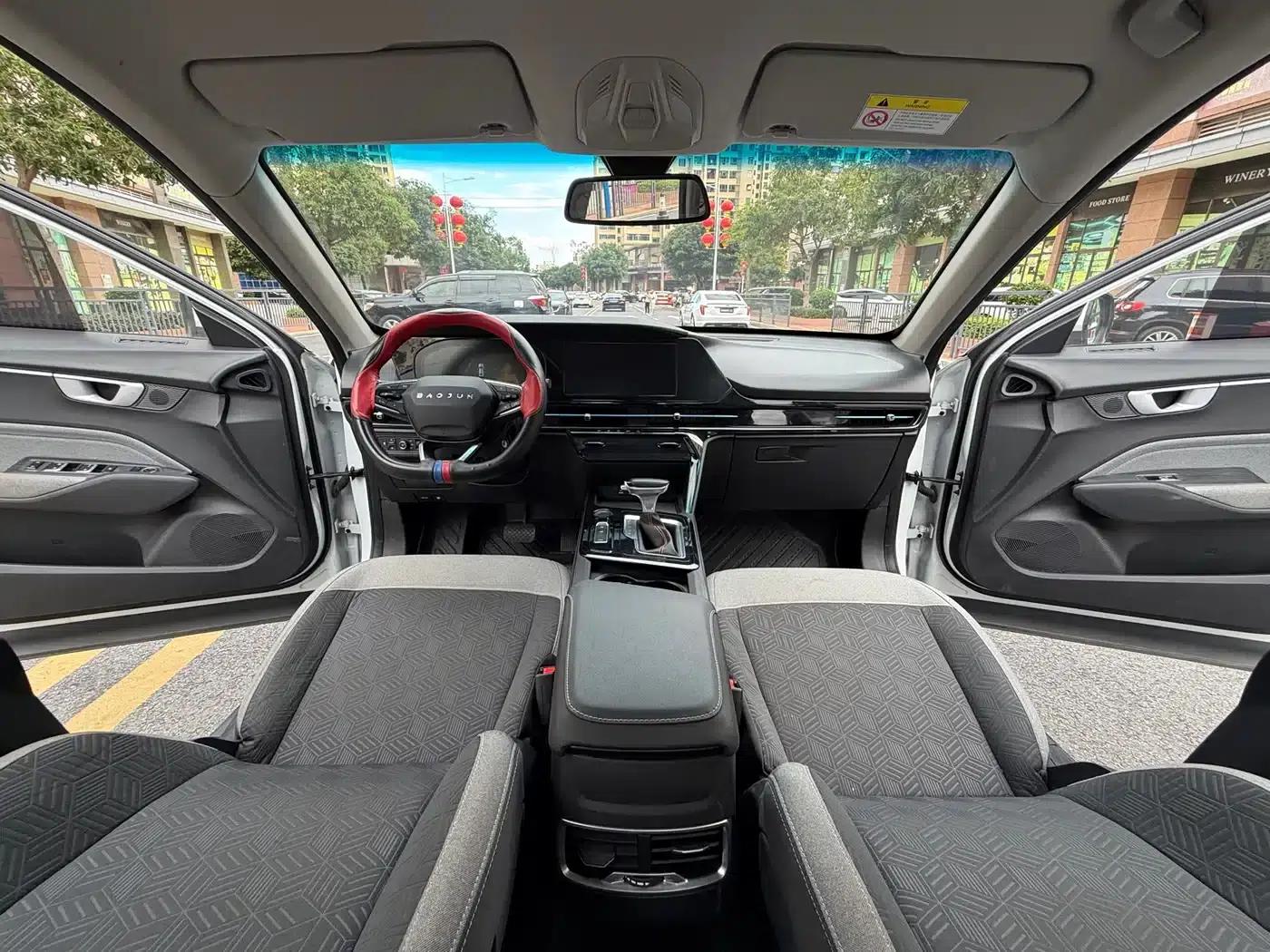 Baojun RC-6 2019 1.5T CVT 24-Hour Online Elite Edition — миниатюра 5