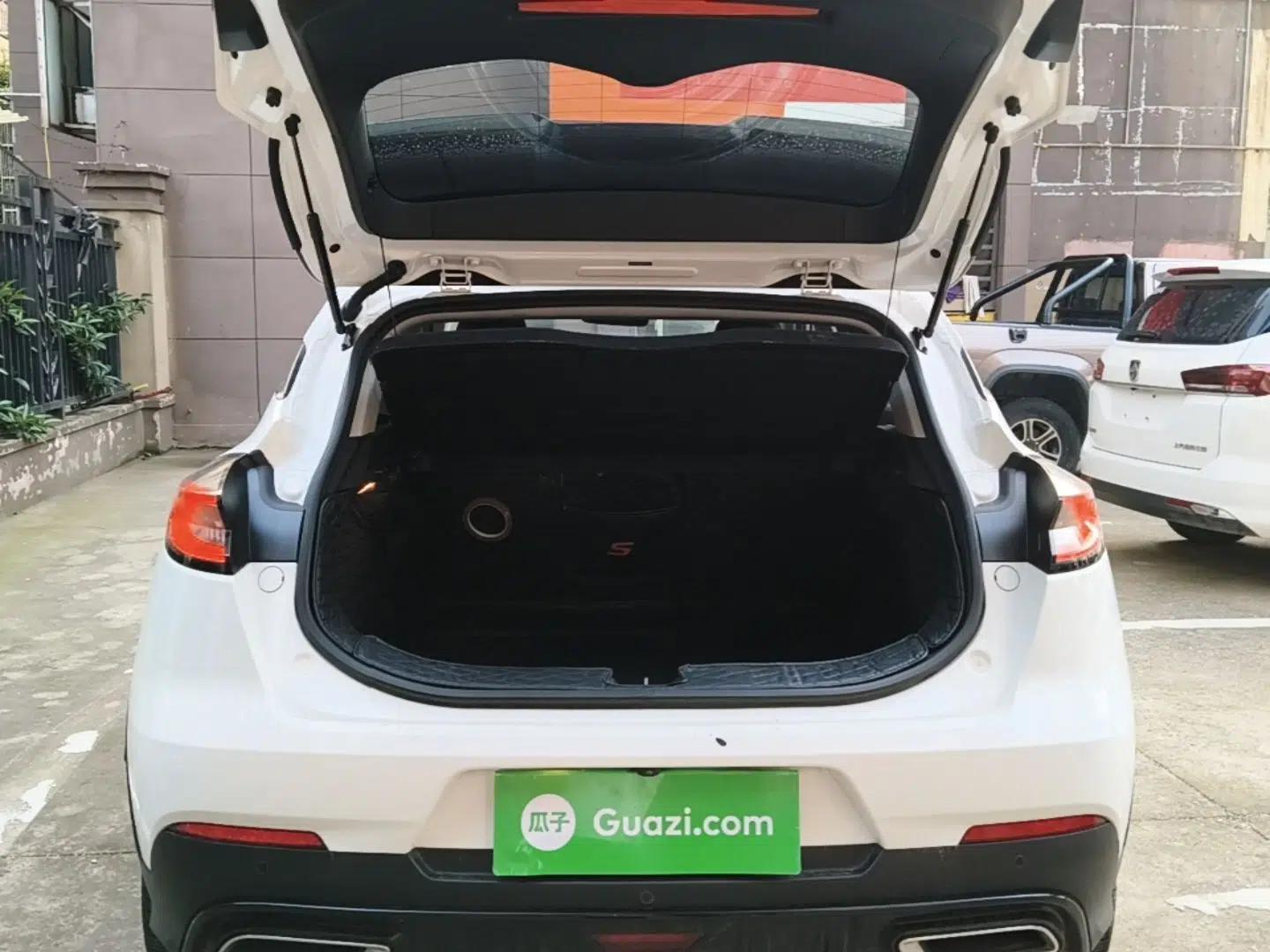 Geely Auto Emgrand S 2021 1.4T CVT Prestige Edition — миниатюра 22