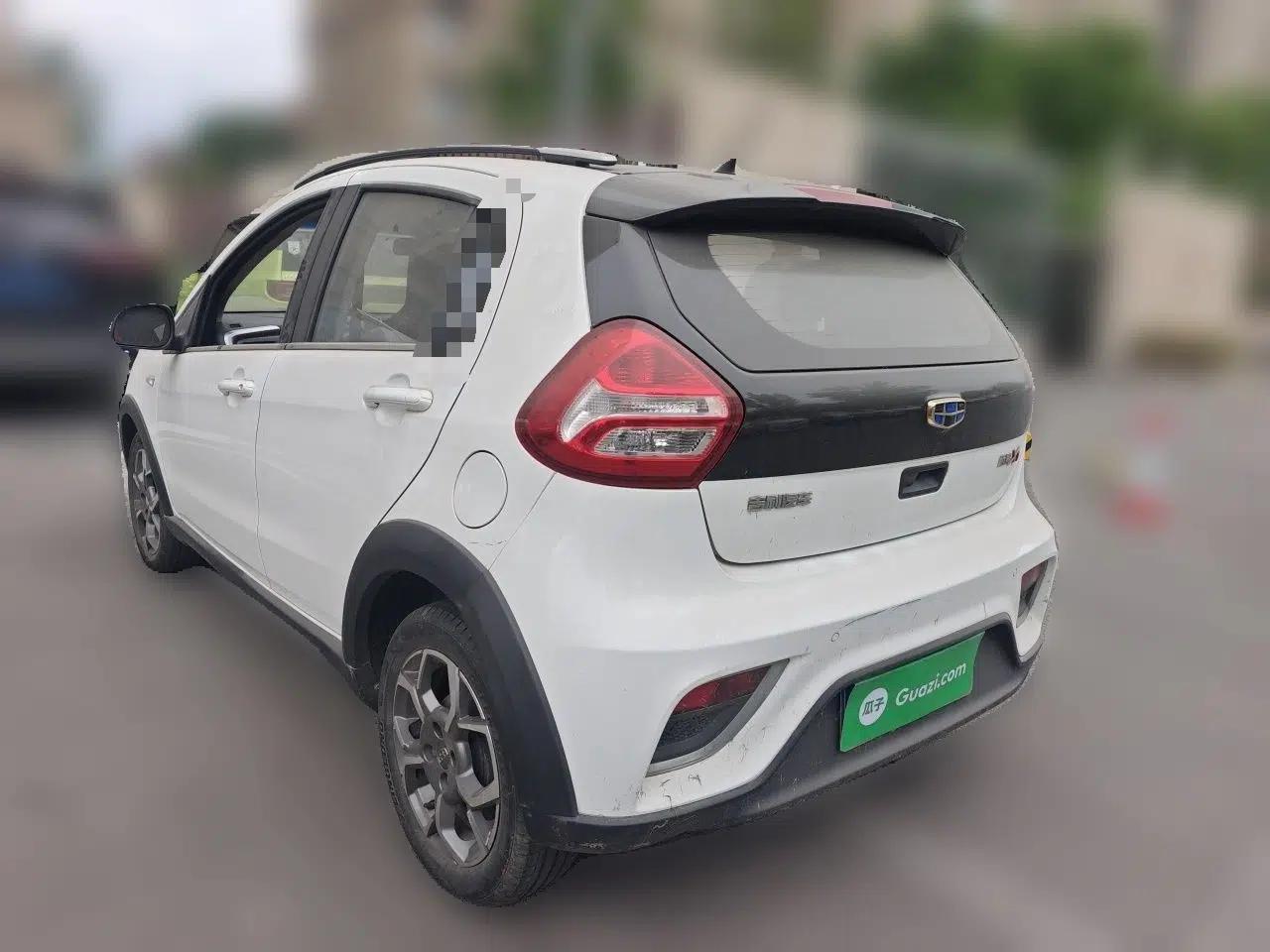 Geely Auto Vision X1 2017 1.3L Automatic Player Edition — миниатюра 4