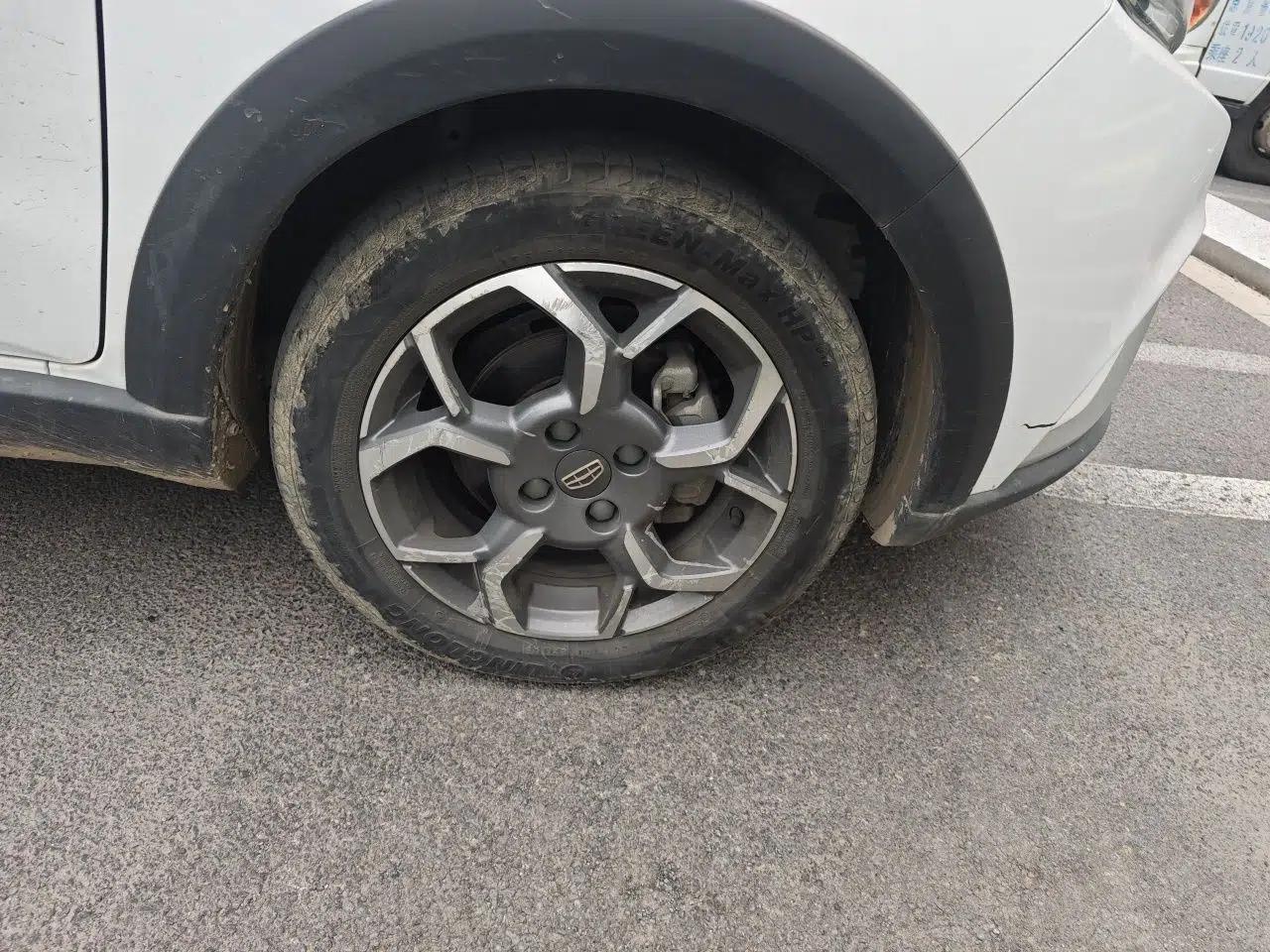 Geely Auto Vision X1 2017 1.3L Automatic Player Edition — миниатюра 8