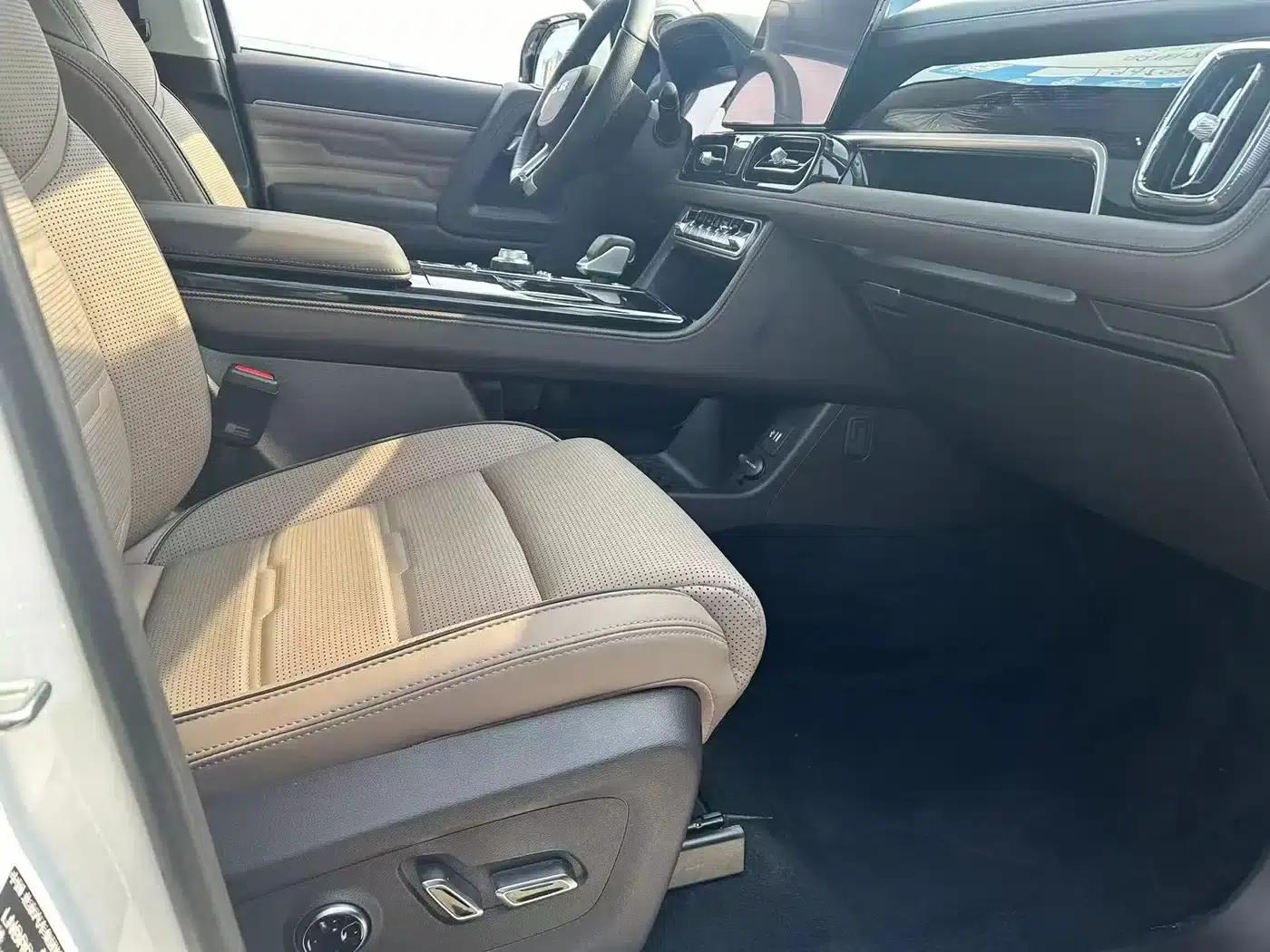 Beijing BJ60 2022 2.0T Eleventh Edition Seven-Seater — миниатюра 7