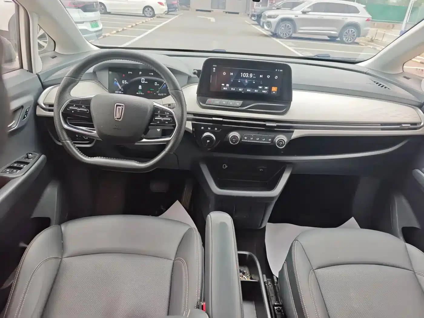 Bestune NAT 2022 Smart Travel Edition 100kW — миниатюра 16