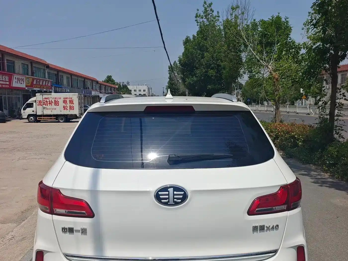 Bestune X40 2018 Popular Edition 1.6L Automatic Luxury — миниатюра 4