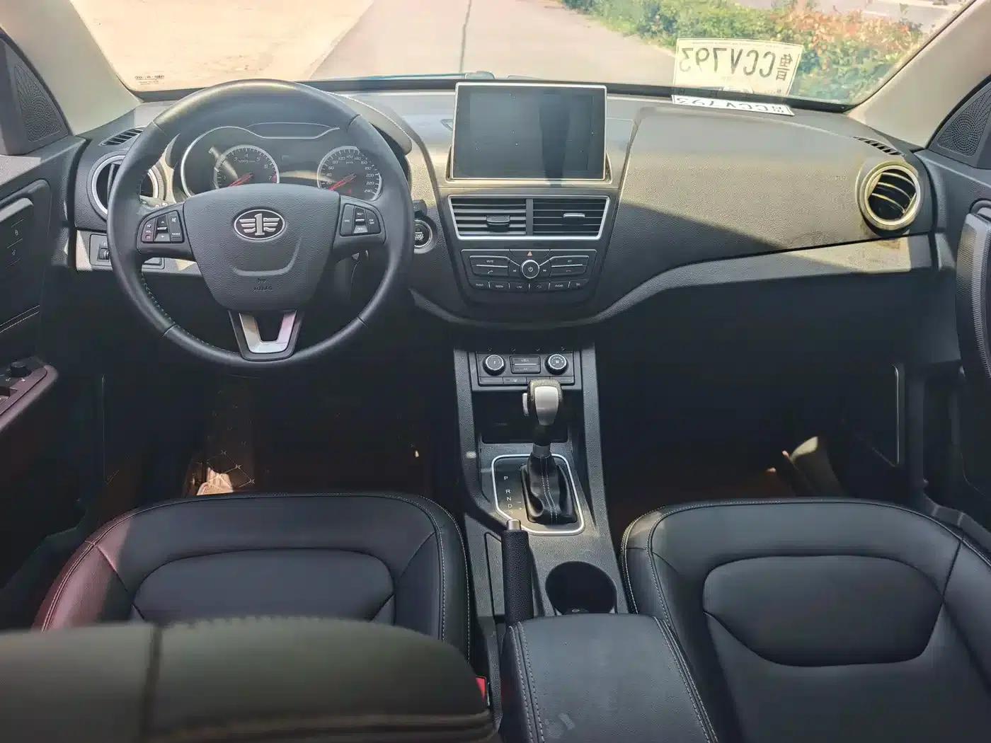 Bestune X40 2018 Popular Edition 1.6L Automatic Luxury — миниатюра 7