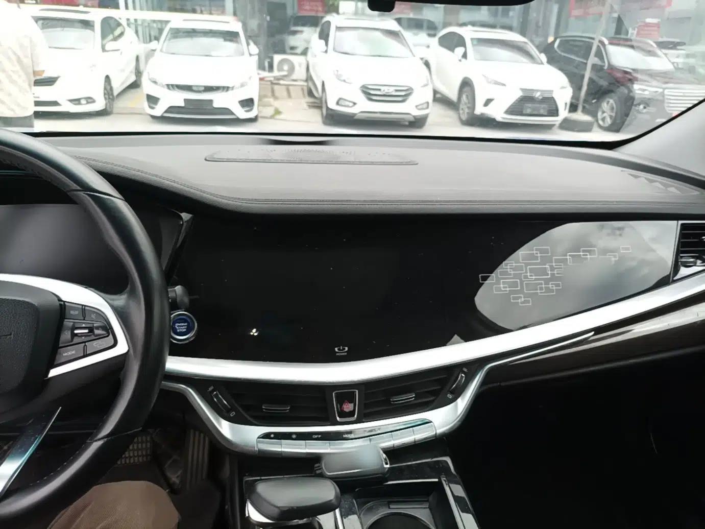 Geely Auto Emgrand GT New Energy 2018 1.5T PHEV Yaoyue Edition — миниатюра 13