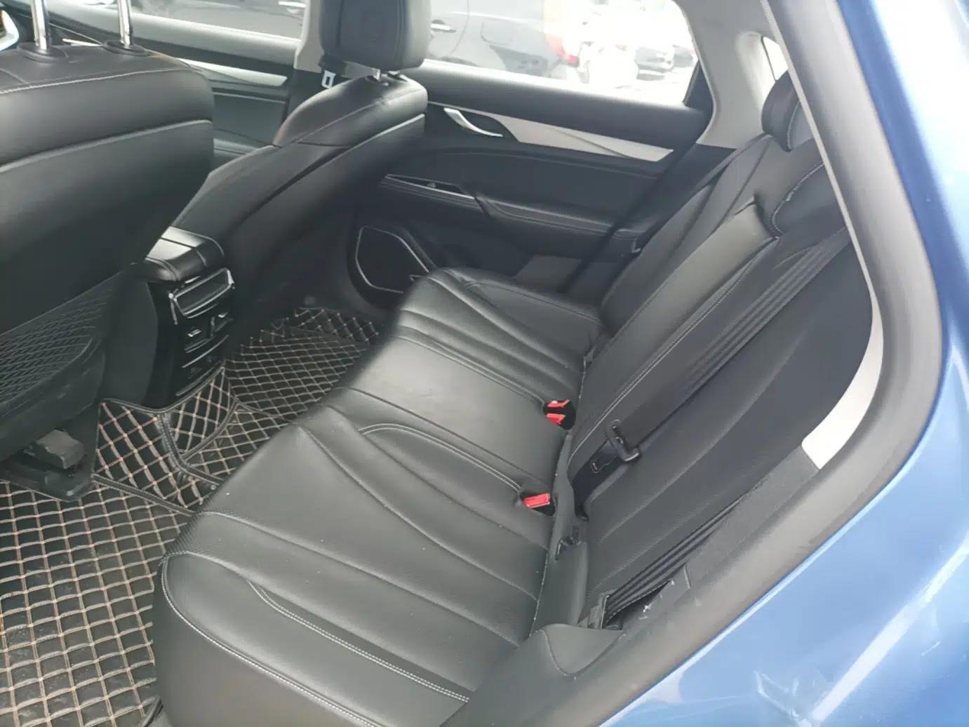 Geely Auto Emgrand GT New Energy 2018 1.5T PHEV Yaoyue Edition — миниатюра 20