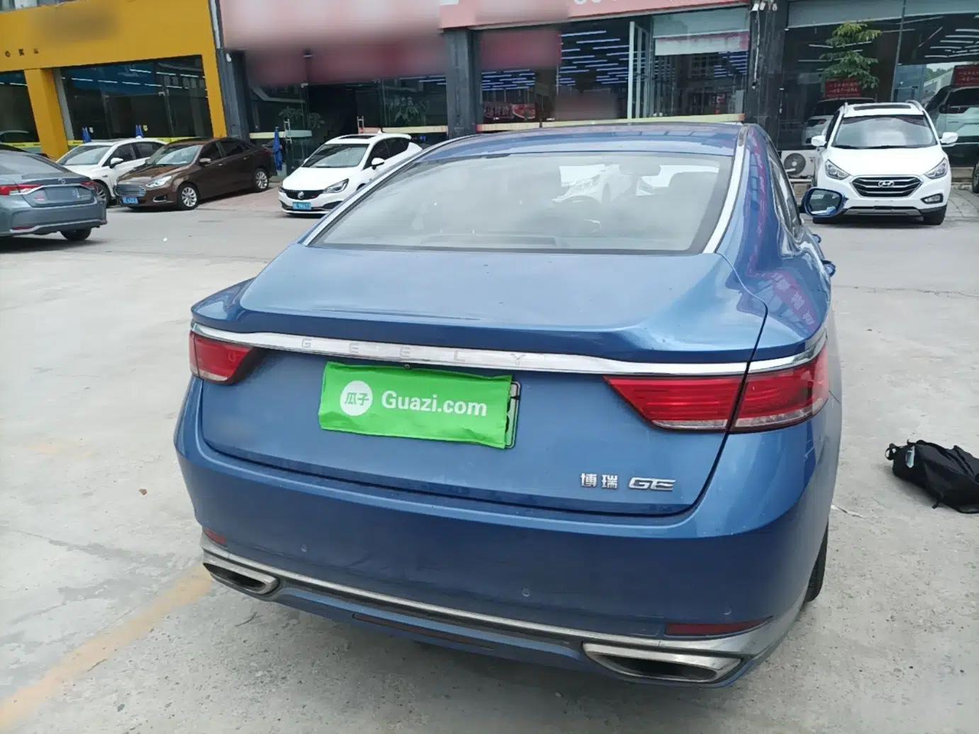 Geely Auto Emgrand GT New Energy 2018 1.5T PHEV Yaoyue Edition — миниатюра 5