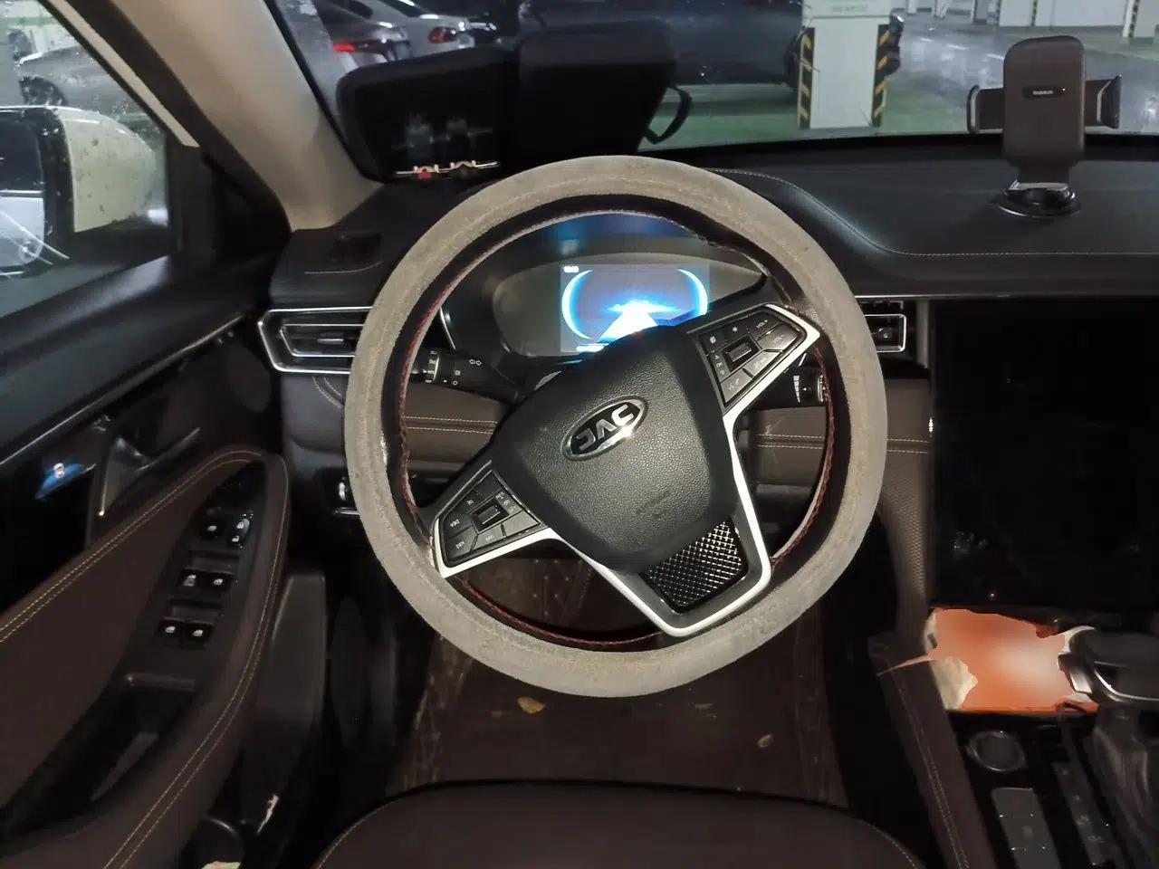 JAC Group J7 2020 1.5T CVT Superior Trim — миниатюра 11