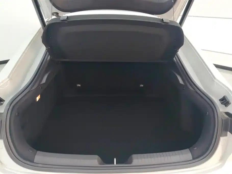 Changan UNI-V Smart Electric iDD 2024 Model Blue Whale Smart Electric iDD 136km Premium Edition — миниатюра 4