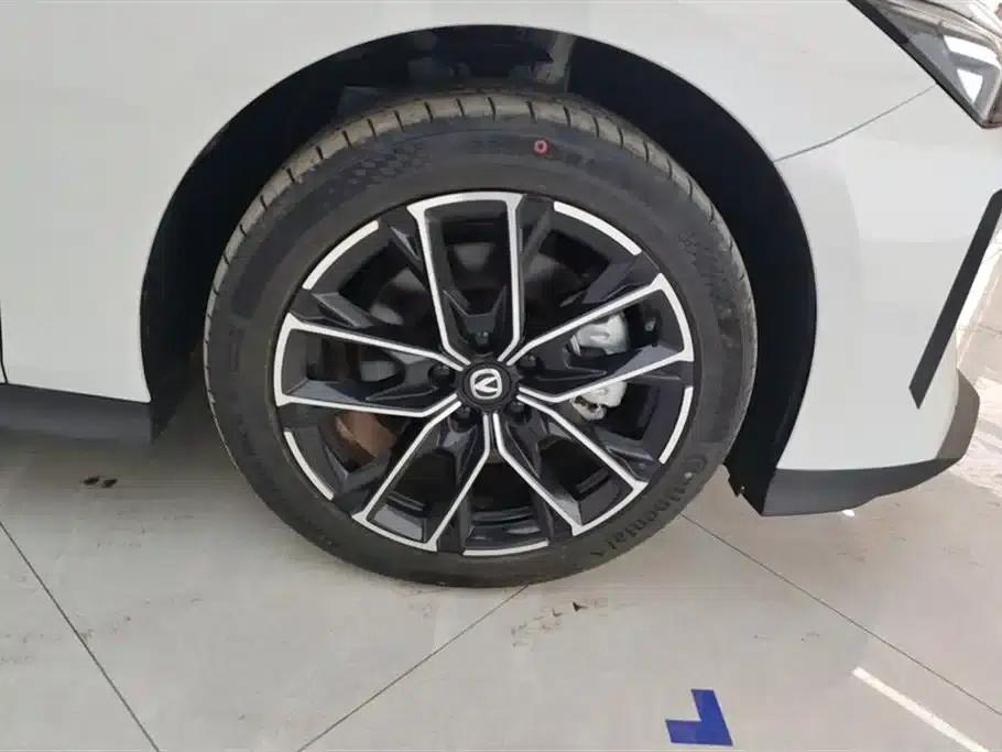 Changan UNI-V Smart Electric iDD 2024 Model Blue Whale Smart Electric iDD 136km Premium Edition — миниатюра 6