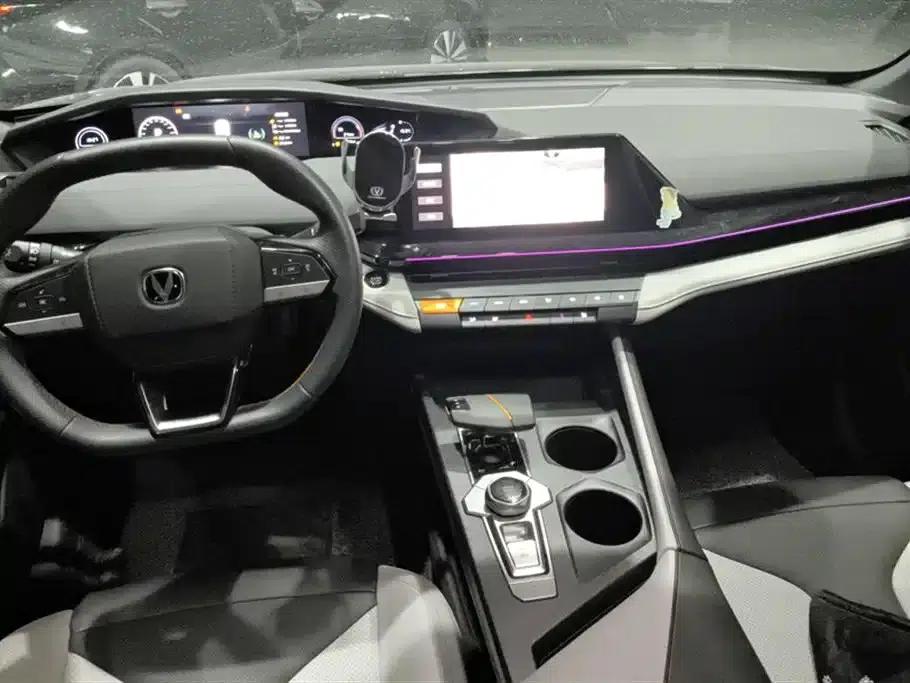 Changan UNI-V Smart Electric iDD 2024 Model Blue Whale Smart Electric iDD 136km Premium Edition — миниатюра 12