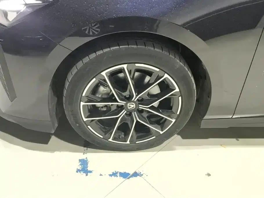 Changan UNI-V Smart Electric iDD 2024 Model Blue Whale Smart Electric iDD 136km Premium Edition — миниатюра 6