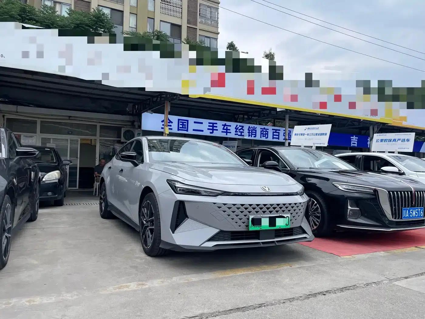 Changan UNI-V Smart Electric iDD 2024 Model, Blue Whale Smart Electric iDD, 136km/h, Smart Fun Edition — миниатюра 3