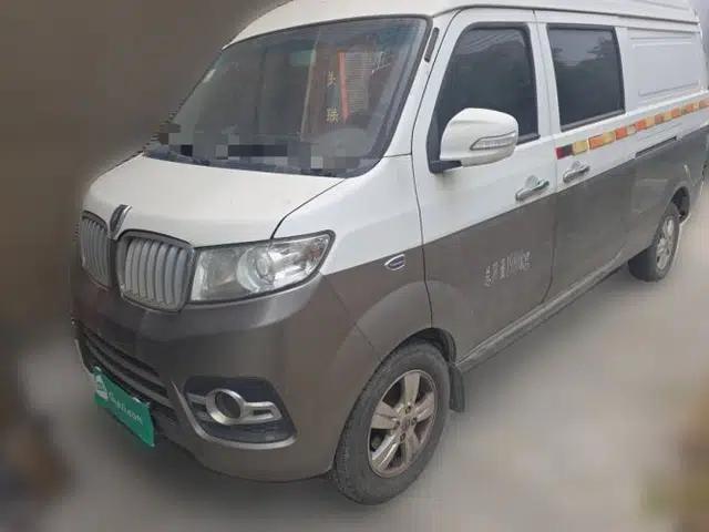 Jinbei New Hiace X30L 2016 1.5L Business Edition Van DLCG14